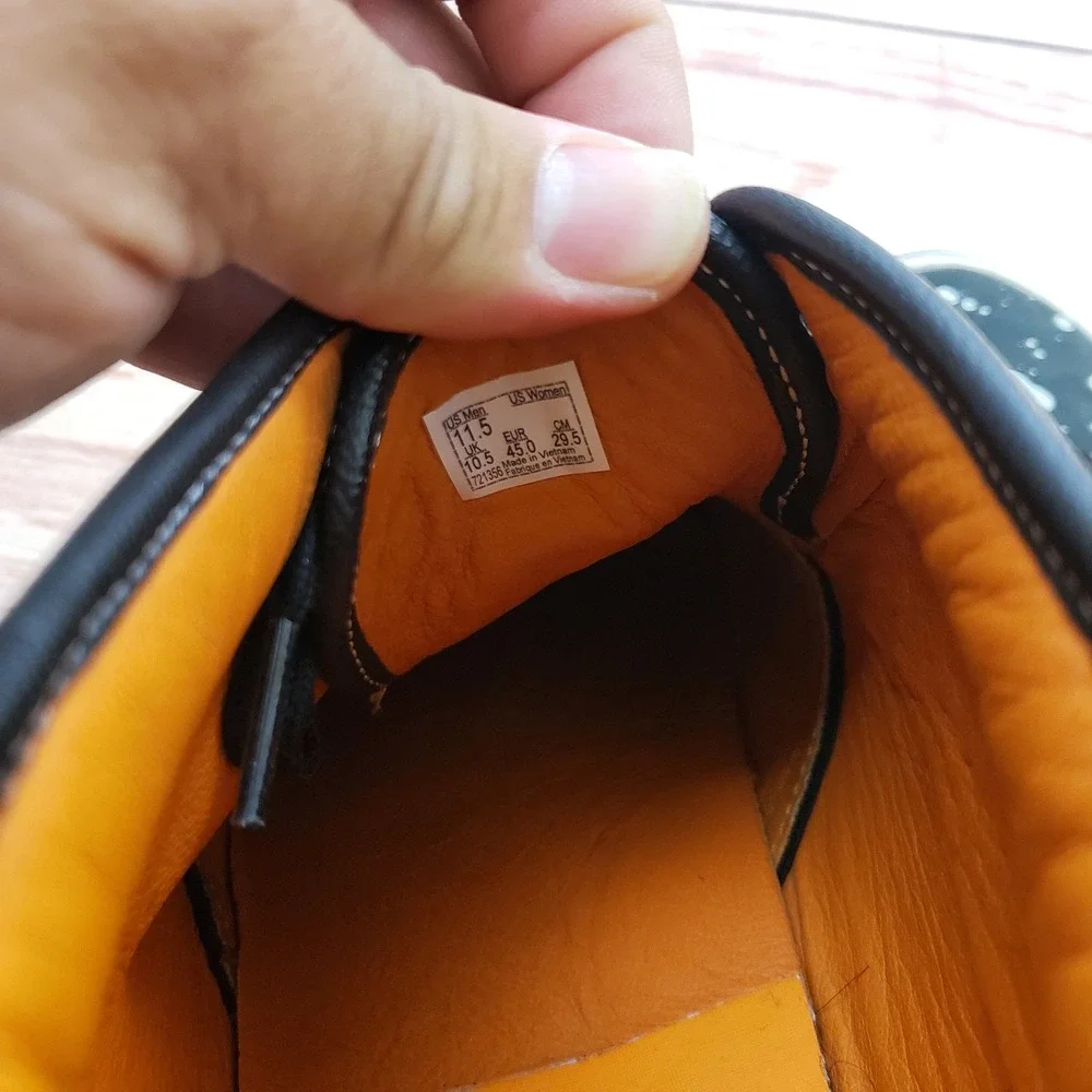 Vans vault lqqk